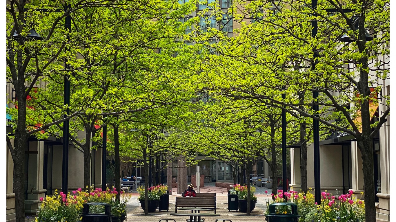 Courthouse Plaza by aiva.