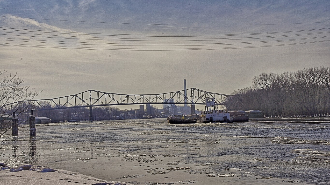 Icy Illinois River by Ron Frazier