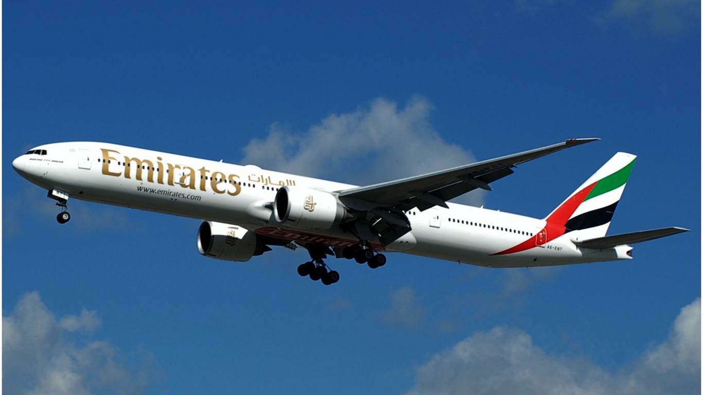 EK/UAE Emirates Airlines Boein... by Riik@mctr