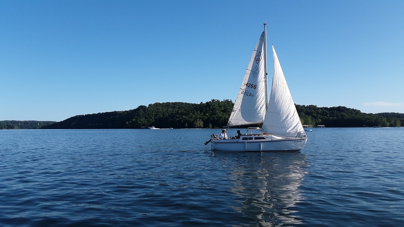 Sailing on Beaver Lake, Garfie... by Rubberducky53171