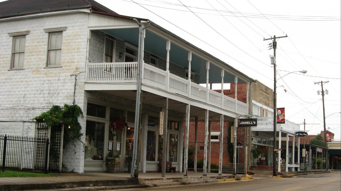 Breaux Bridge, Louisiana (2) by Ken Lund