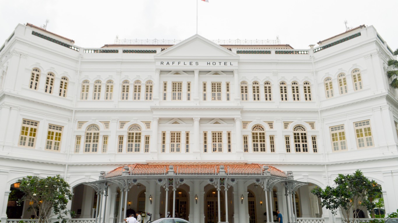 Raffles Hotel by Francisco Anzola