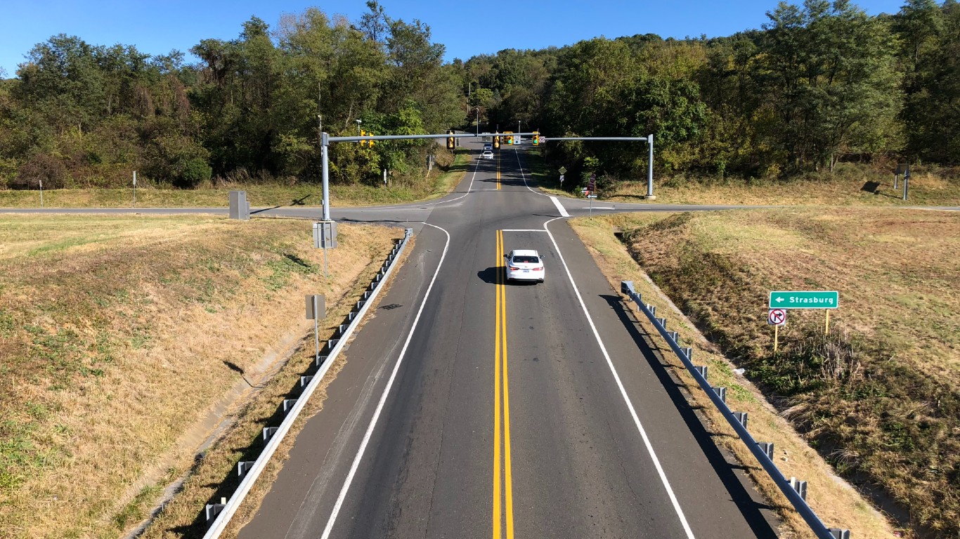 View north along Virginia State Route 79 (Apple Mountain Road) from the overpass for Interstate 66 by Famartin