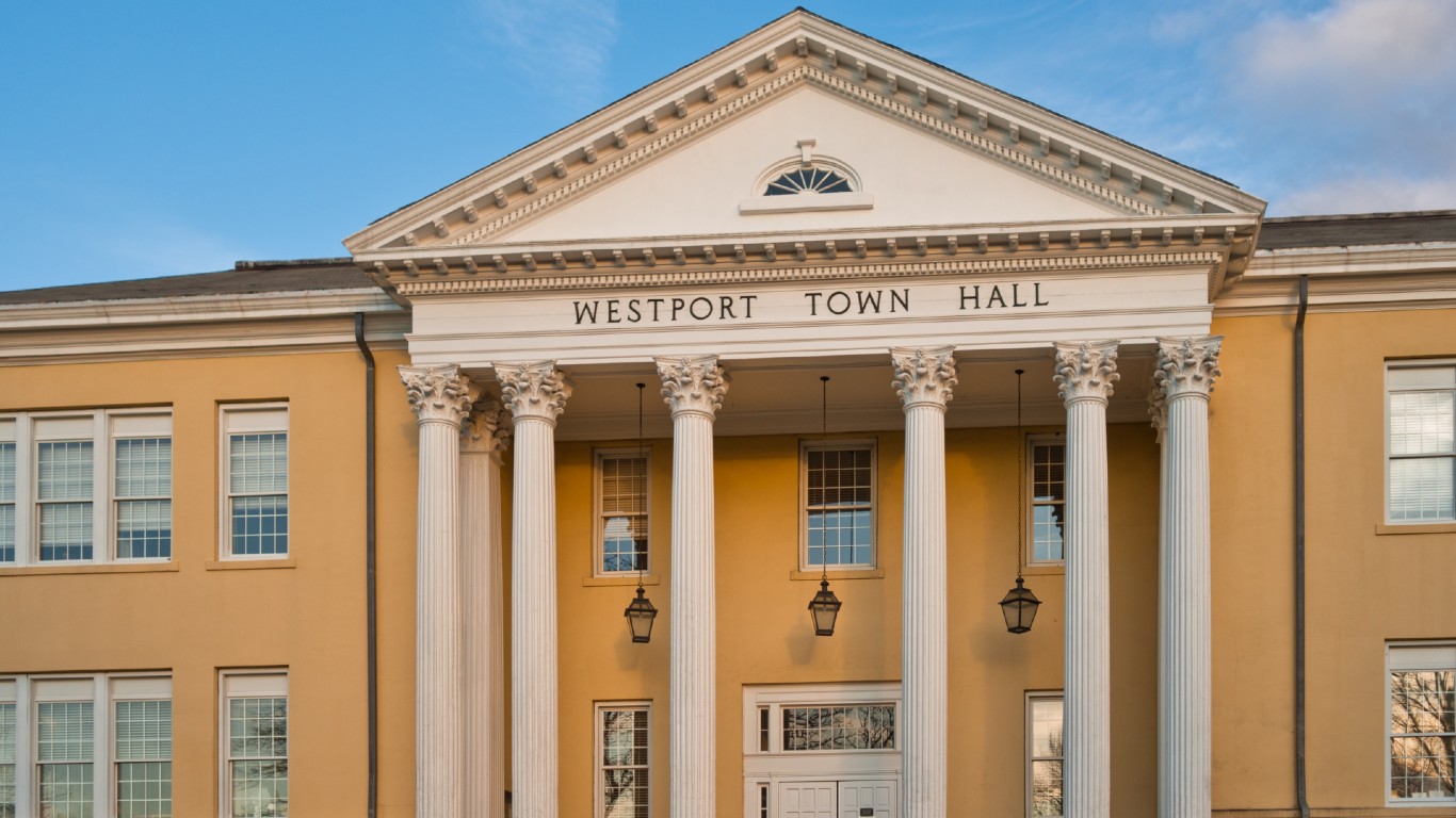 Westport Town Hall, Myrtle Avenue by WestportWiki