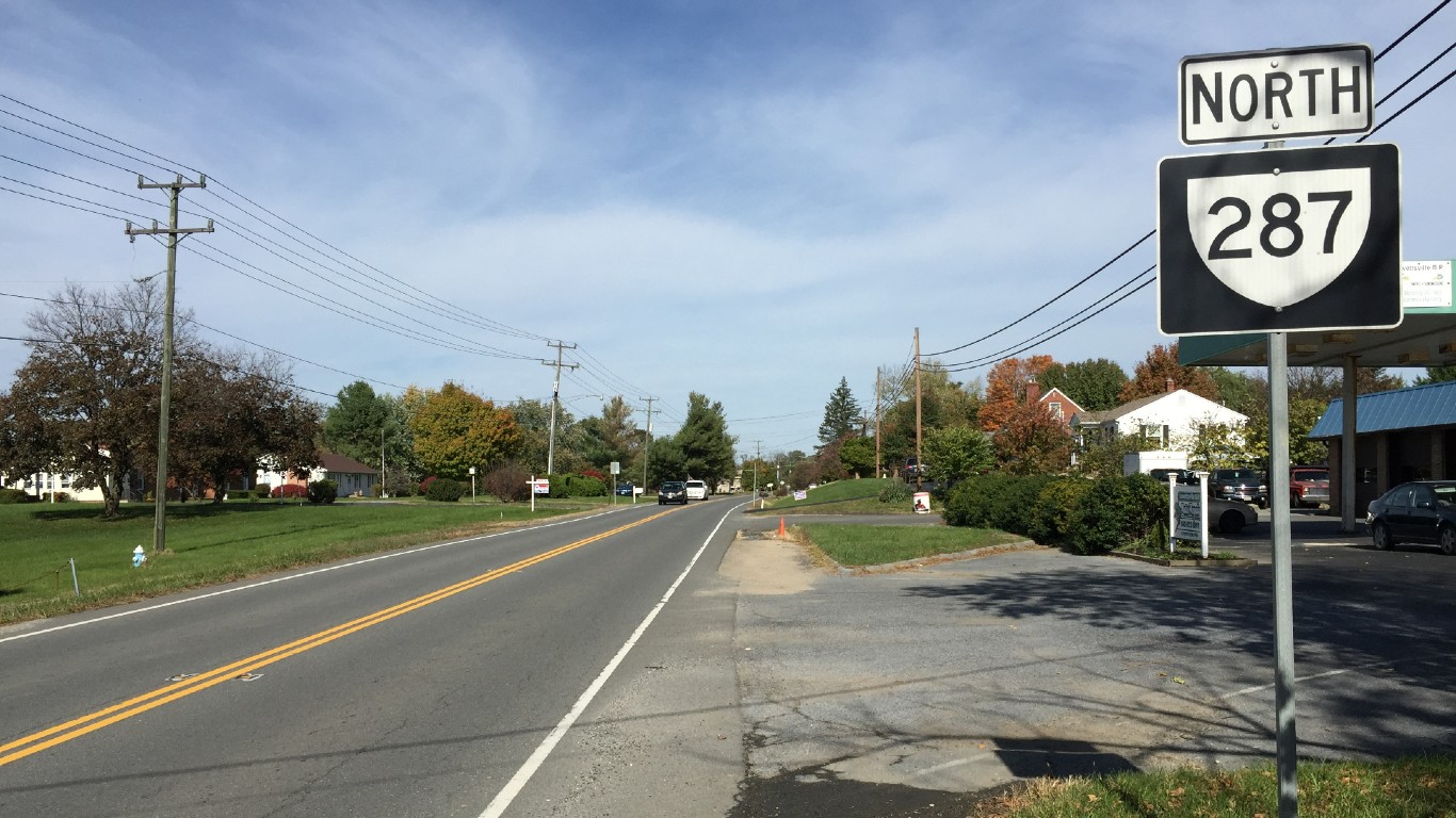 2016-10-29 13 10 49 View north along Virginia State Route 287 (Berlin Turnpike) at Broad Way in Lovettsville, Loudoun County, Virginia by Famartin