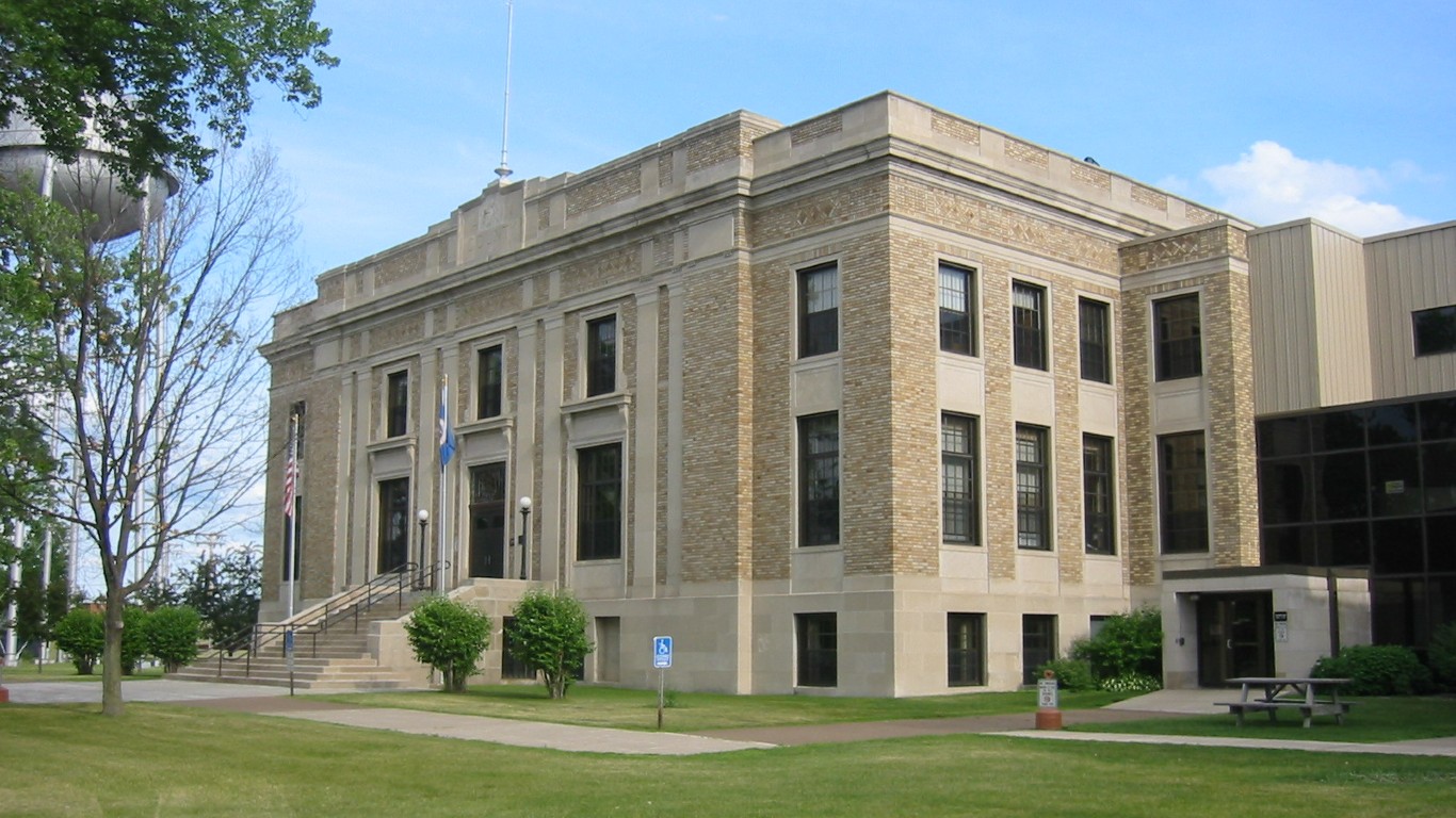 Aitkin Co Courthouse by Elkman