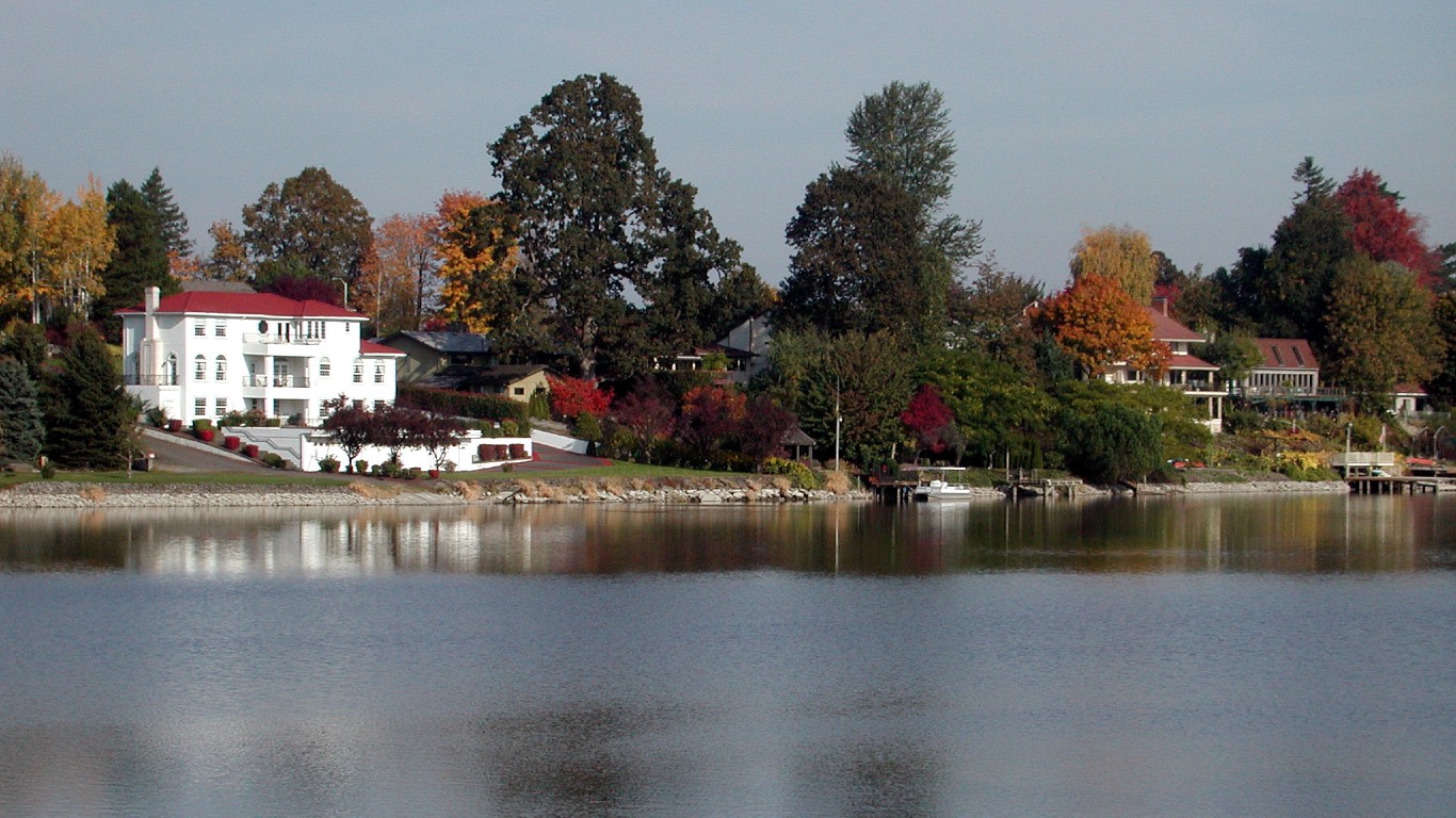 Fairview lake by Finetooth