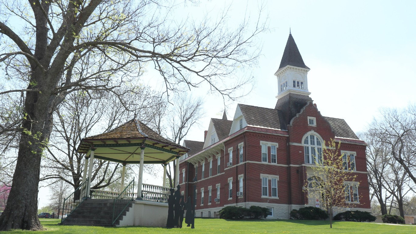 Linn County Kansas Courthouse by g Todd Comer