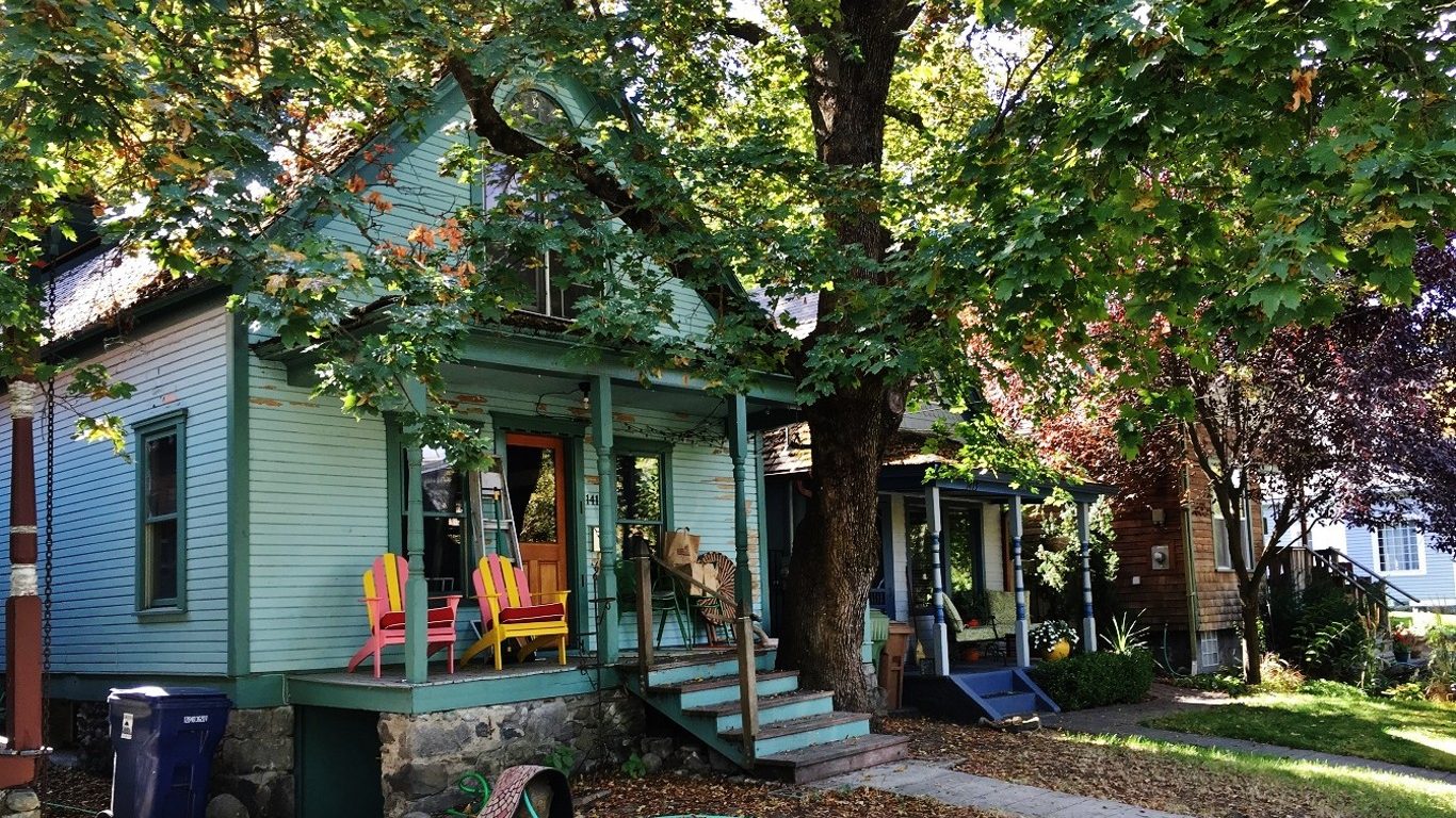 Peaceful Valley Historic District Scene by Jon Roanhaus