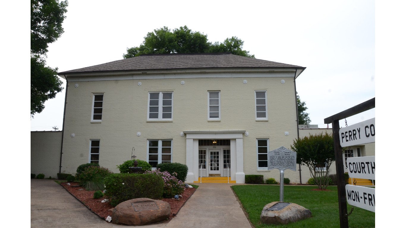 Perry County Courthouse by Valis55