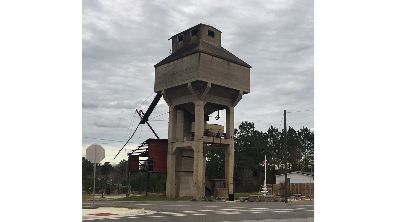 Coal Chute in Sardis, Georgia by BobiusPrime