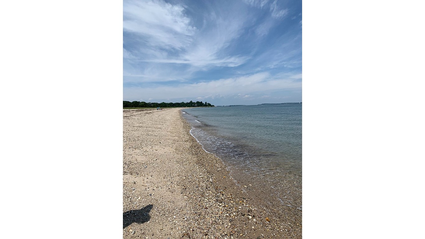 Beach on Shelter Island by Natecation