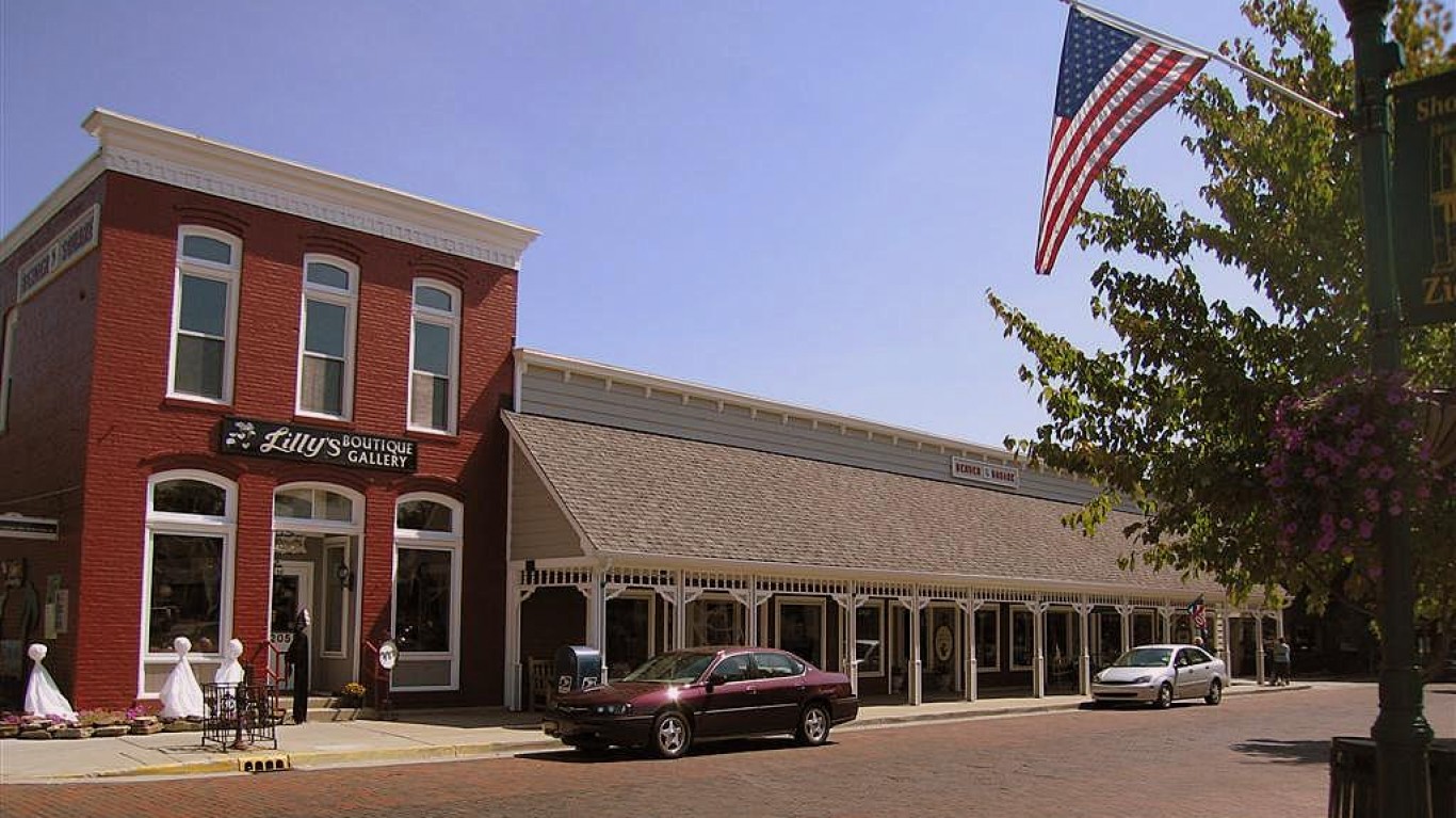Downtown Zionsville by Paula Henry