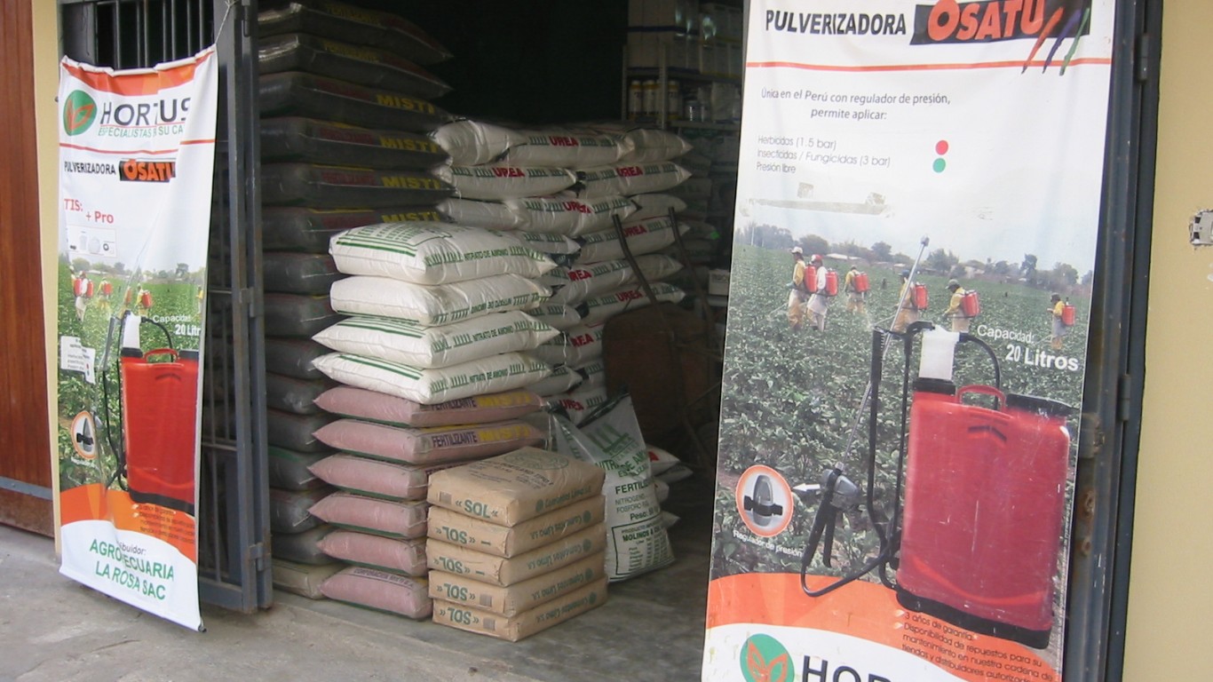 Local shop selling urea. by SuSanA Secretariat