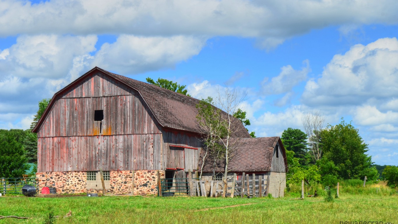 Sherwood/Nevins Barn by William Garrett