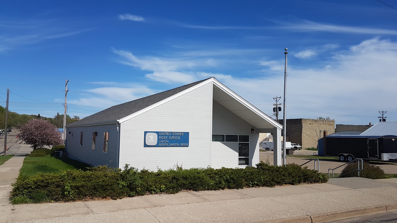 Post Office Linton, ND by Thomas M. Ru00c3u00b6sner