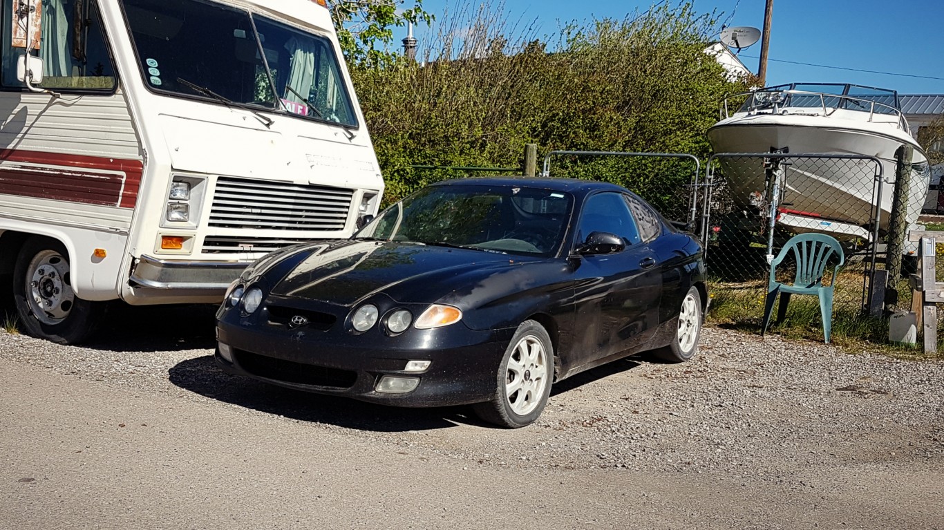 Hyundai Tiburon by dave_7