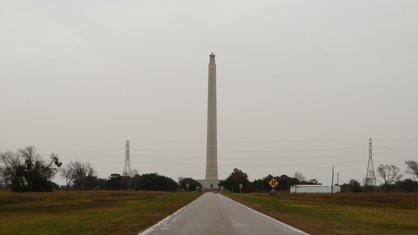 San Jacinto Monument, San Jaci... by Ken Lund