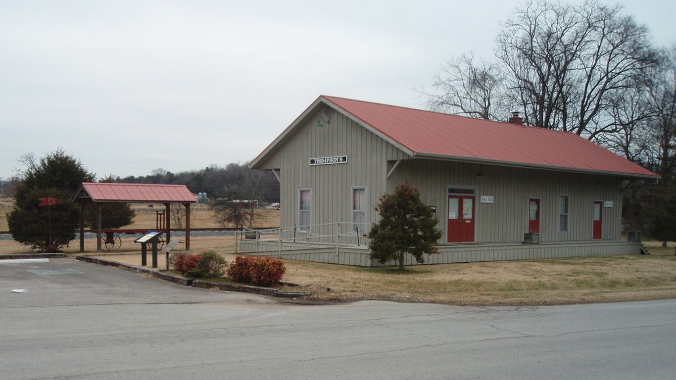 Thompsons station town hall tennessee 2010 by Ichabod