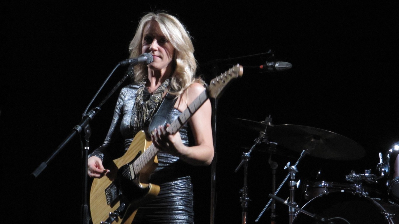 Liz Phair on &#039;Perfect World&#039; by Bethany Chambers