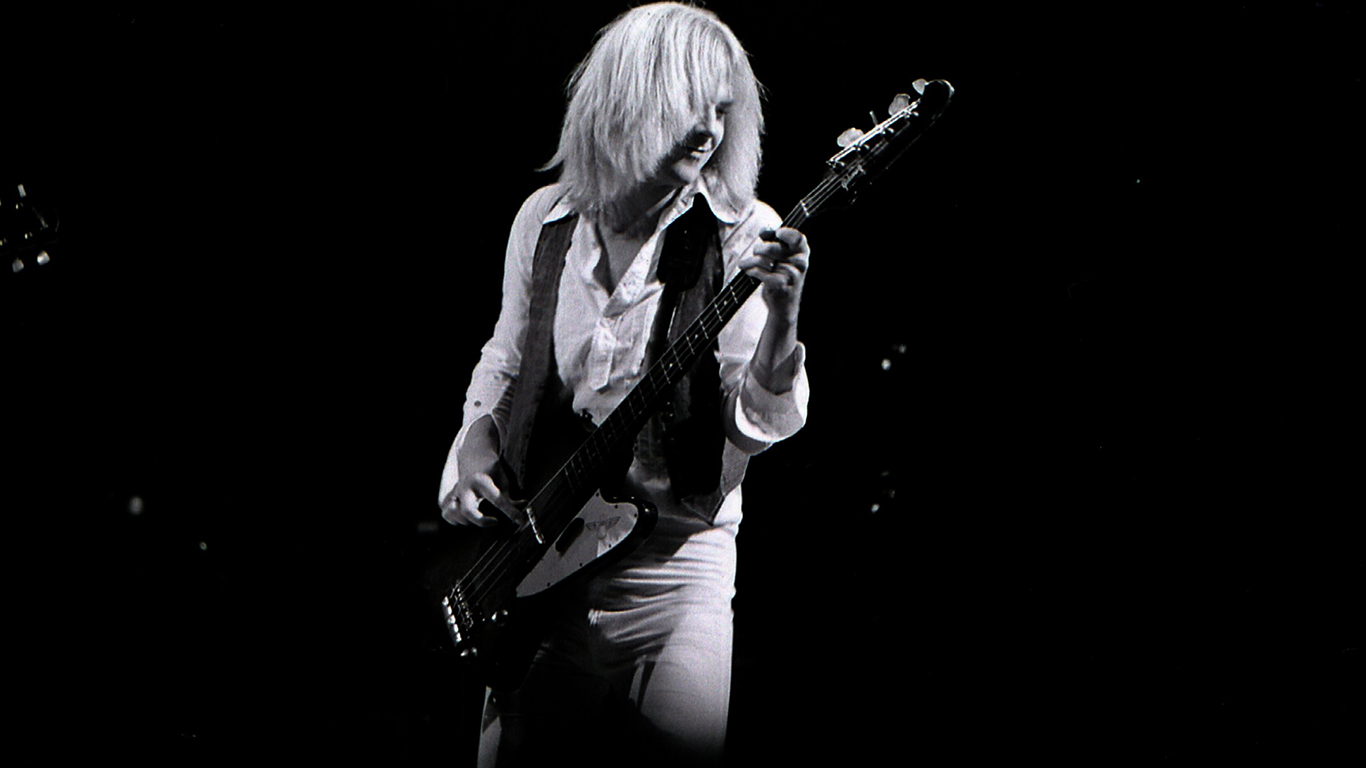 Aerosmith Tom Hamilton by Leahtwosaints.=