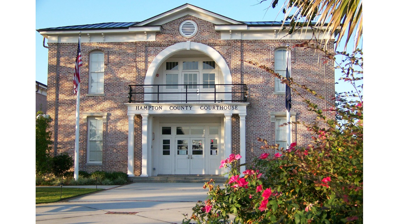 Hampton County Courthouse 3 by Ffuhr