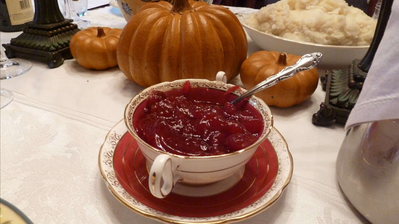 Cranberry sauce by mroach