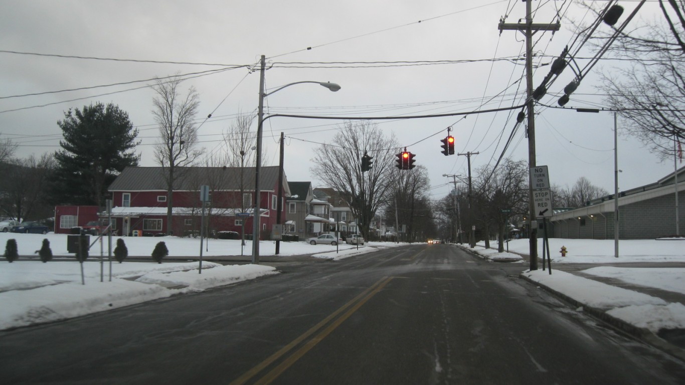 River Street - Oneonta, New Yo... by Doug Kerr