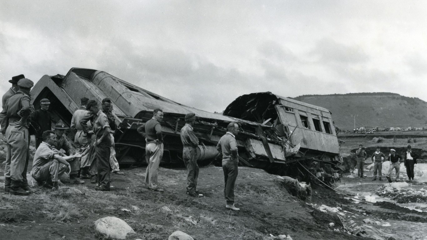 In remembrance of the Tangiwai... by Archives New Zealand