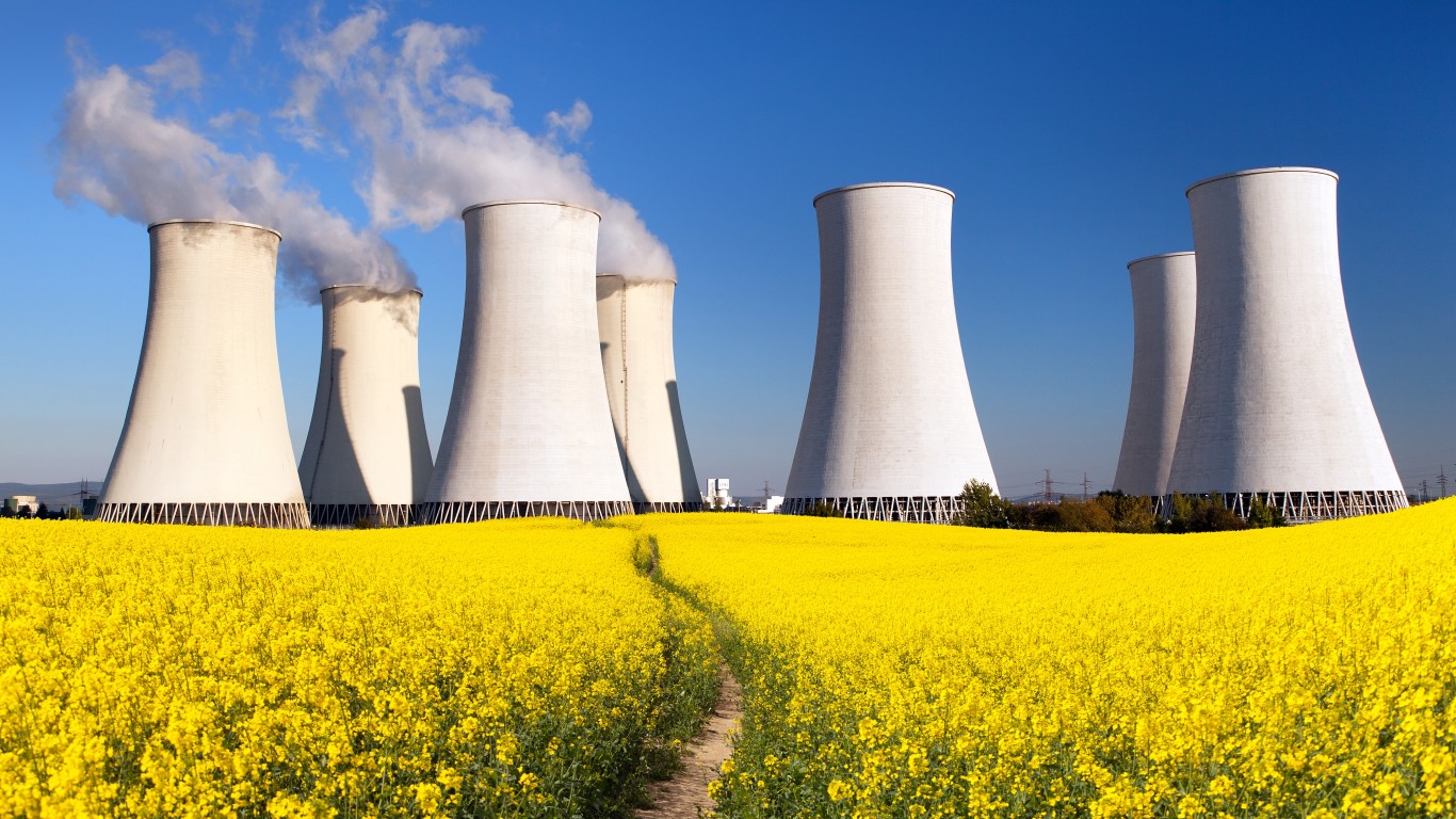 Why One Investor Keeps Buying This Nuclear ETF Every Month and Won’t Stop