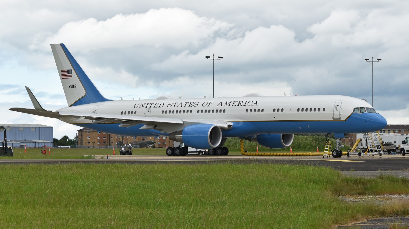 Boeing C-32A u00e2u0080u009890017u00e2u0080u0099 (09-0... by Alan Wilson