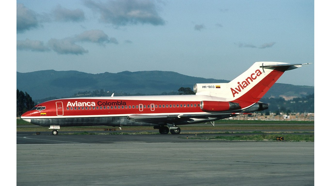 Avianca Boeing 727-21 HK-1803 by Richard Vandervord