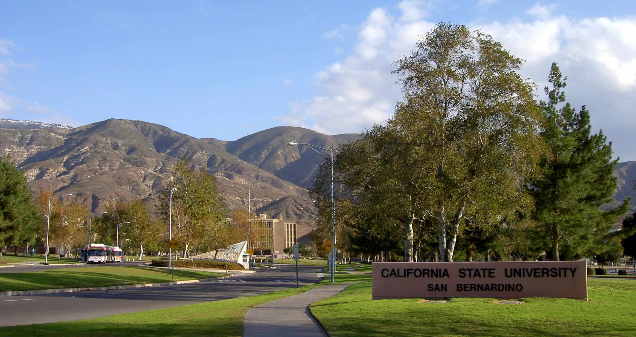 University Ave Entrance, CSUSB by Amerique