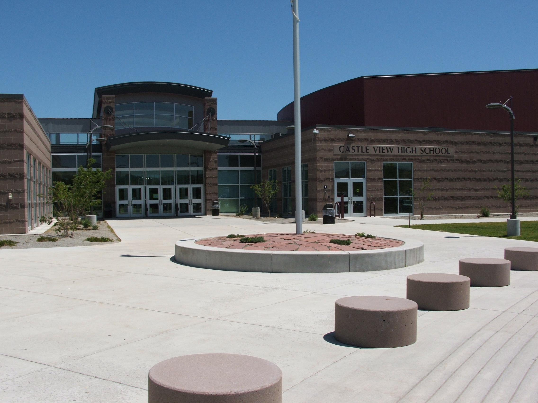 Castle View High School by Tewy