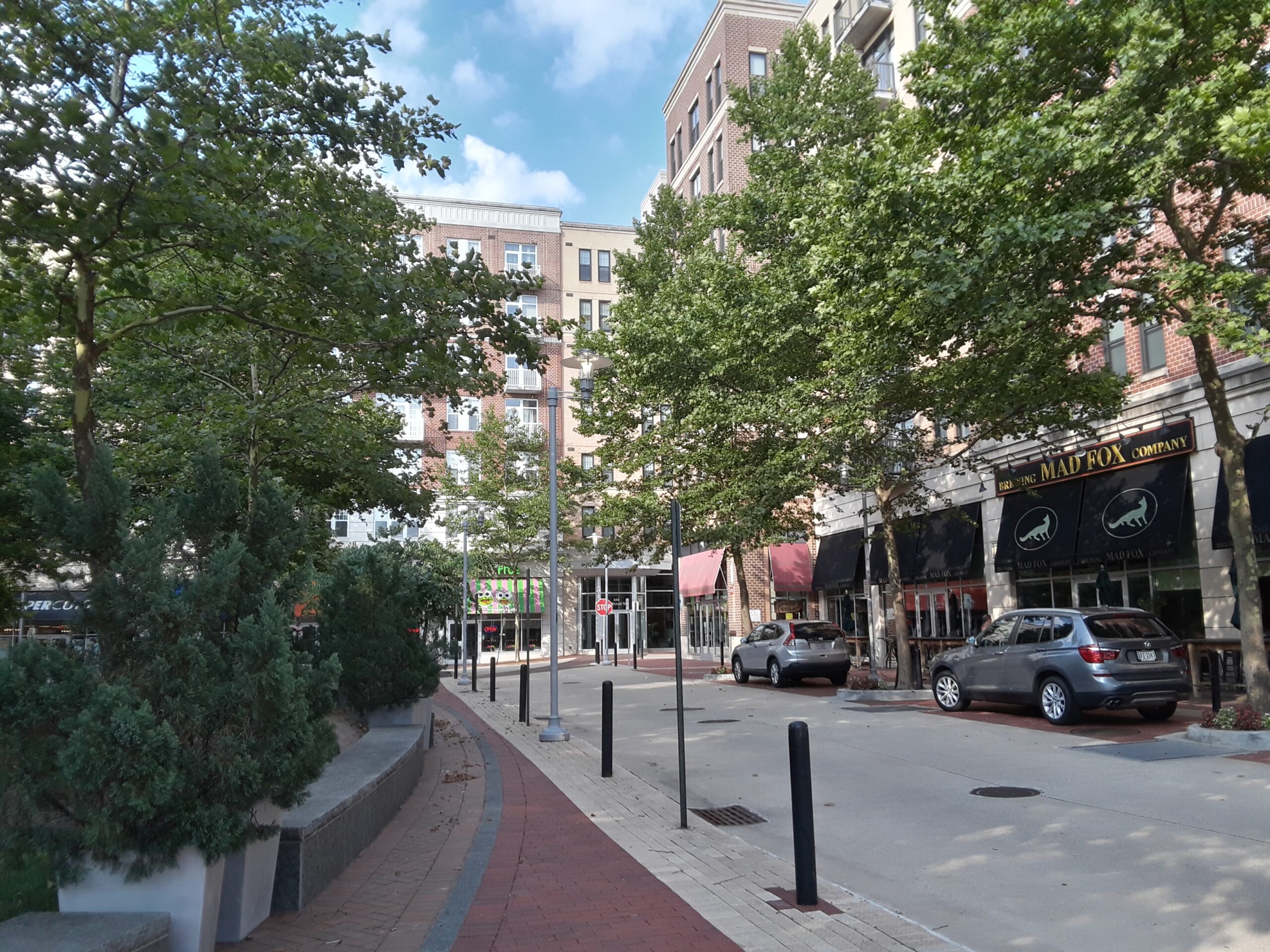 Condo building in downtown Falls Church by Ser Amantio di Nicolao