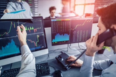 Goldman Sachs Loves 3 Energy, Mining and Utility Dividend Giants in Front of Q1 Earnings