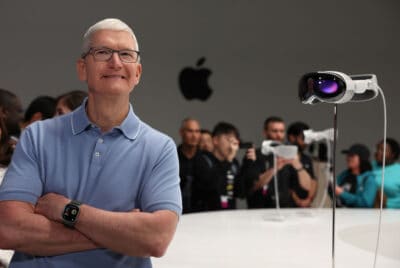 Live Nasdaq Composite: Markets Mixed on Mideast Uncertainty as Apple Captures $4T Market Cap