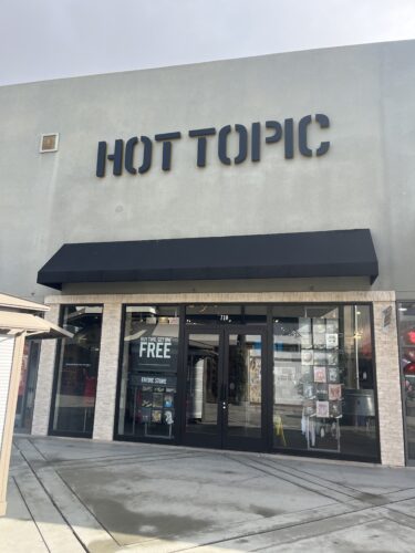 19 Stores Like Hot Topic: Best Alternatives and Affordable Options