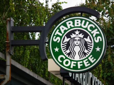 Starbucks CEO Makes 1,000 Time More Than Workers