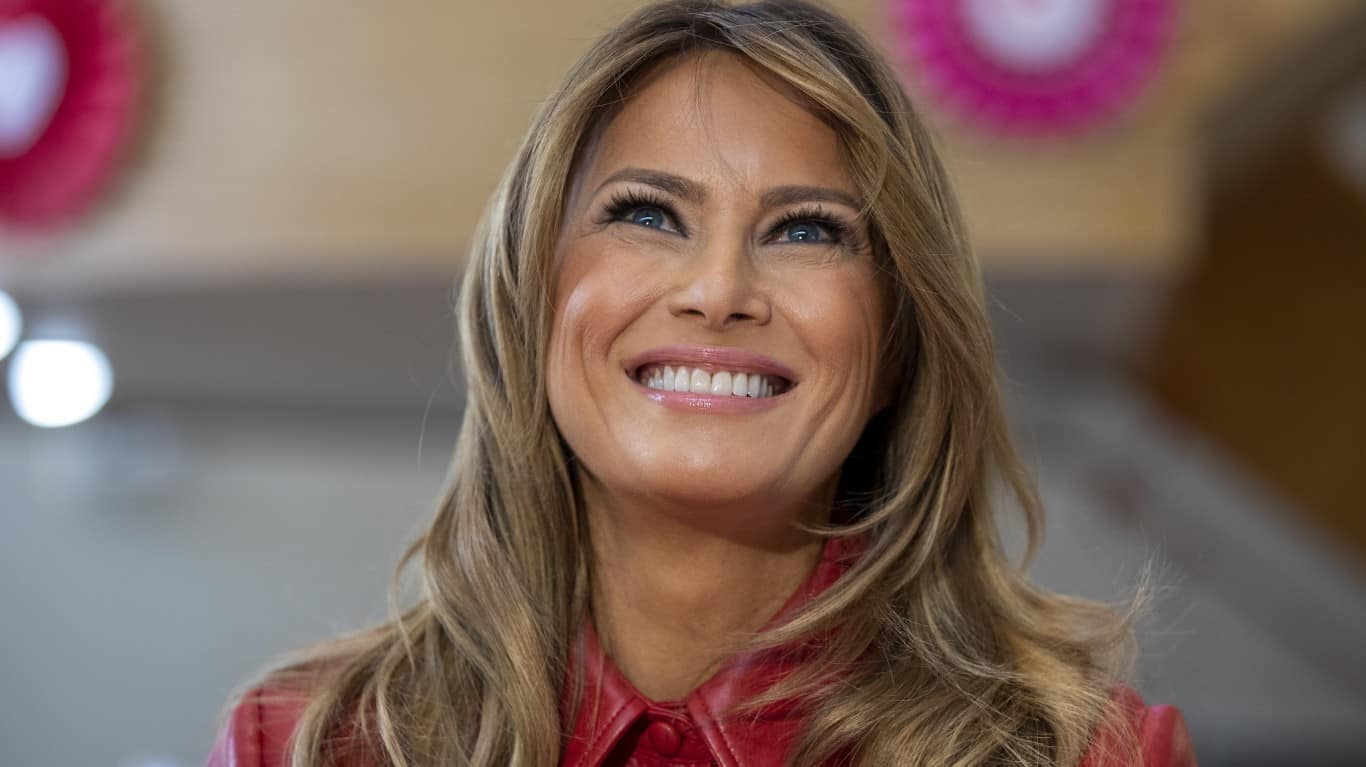 Melania Trump | First Lady Melania Trump Visits Children's Inn At The National Institutes For Health On Valentine's Day
