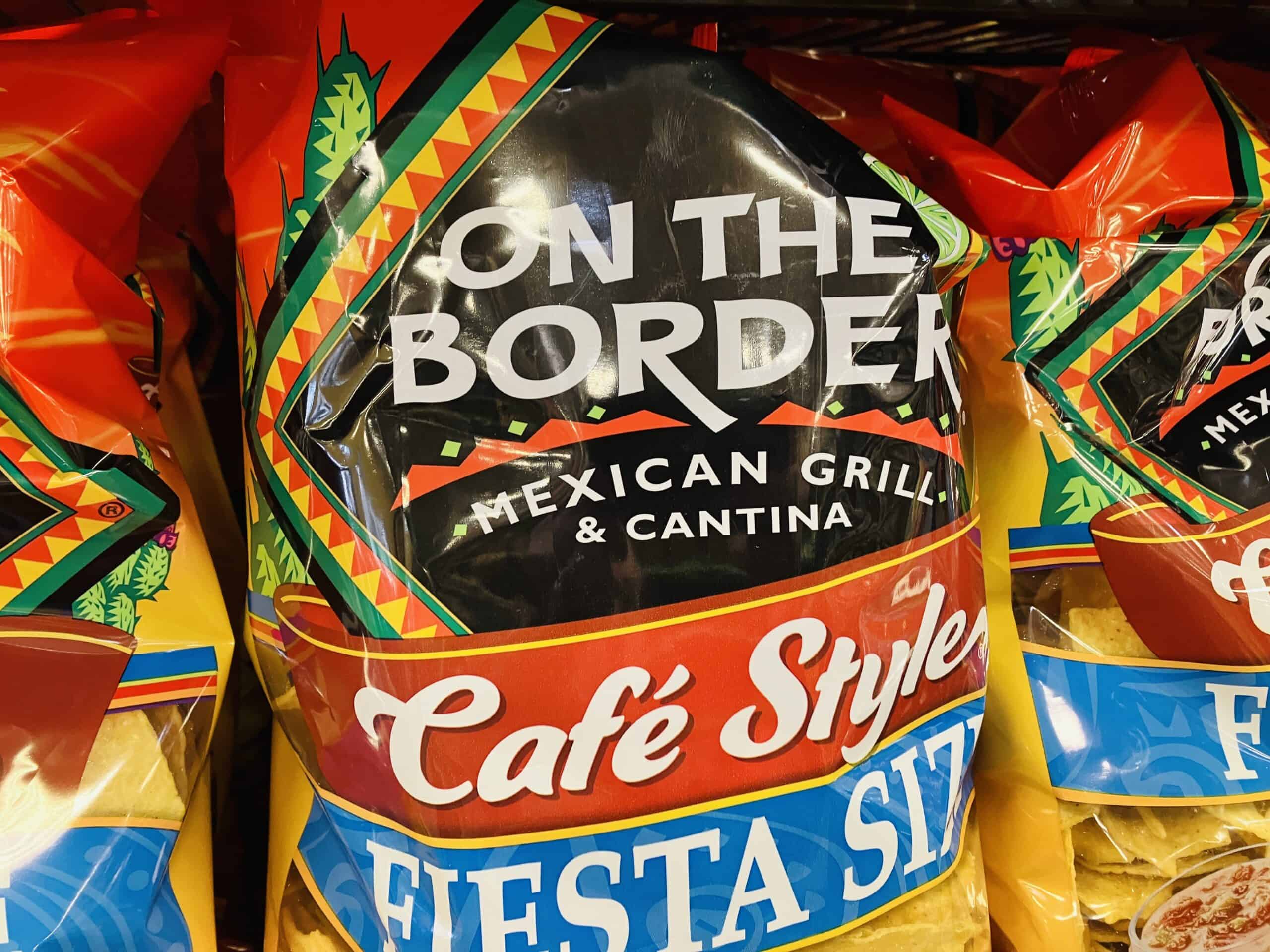 On The Border Cafe Style tortilla chips