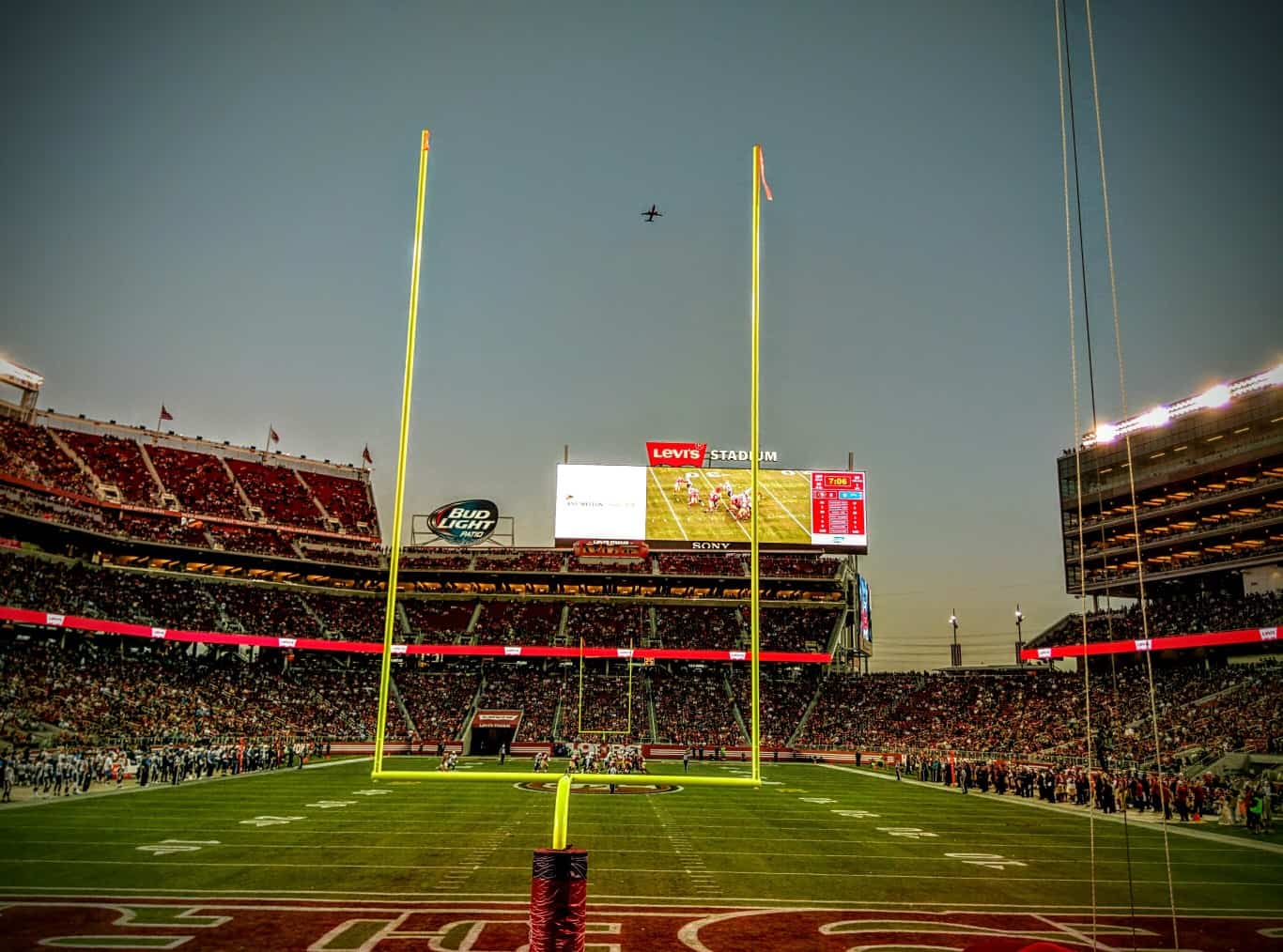 49ers @ Levi&#039;s Stadium #Niners... by Travis Wise