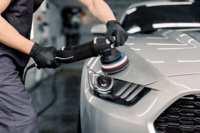 Are You Tipping Too Much? This is How Much You Should Tip a Car Detailer
