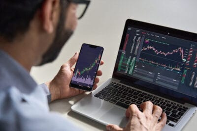 You Won’t Believe the Top 5 Robinhood Stock Beating AAPL, MSFT, and TSLA in 2025.