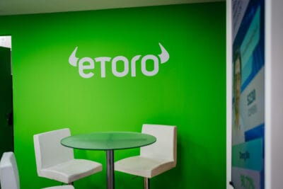 eToro Vs Coinbase: What Are The Differences?