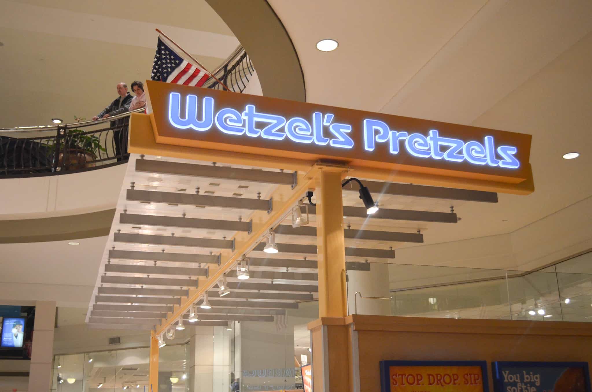 Wetzel&#039;s Pretzels - Tysons Corner Mall