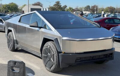 Tesla Sells Only 2,000 Cybertrucks A Month, But That Can Be Fixed