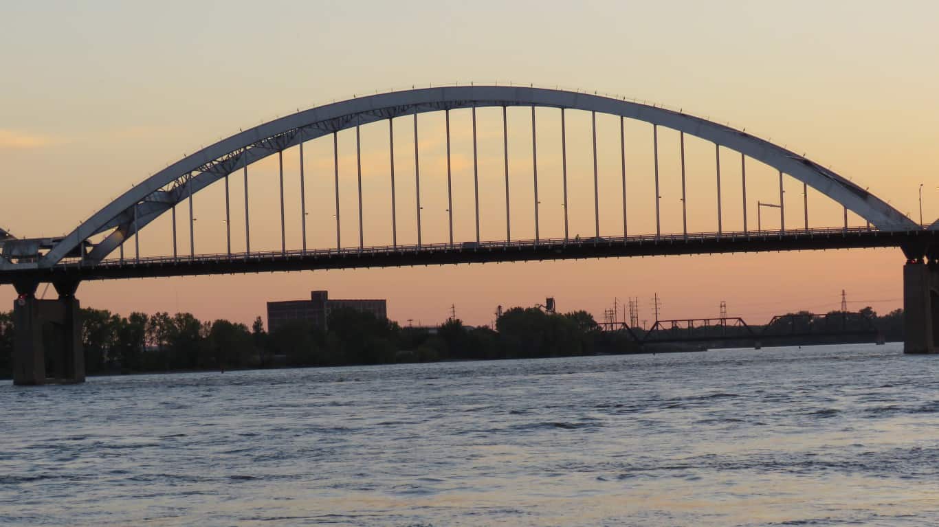 Davenport sunset by Elizabeth Pector