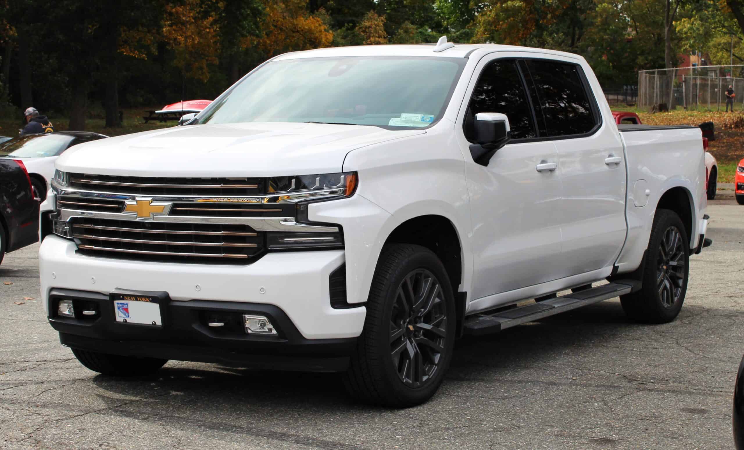 Chevrolet+Silverado+1500 | 2020 Chevrolet Silverado 1500 High Country, front 10.25.20