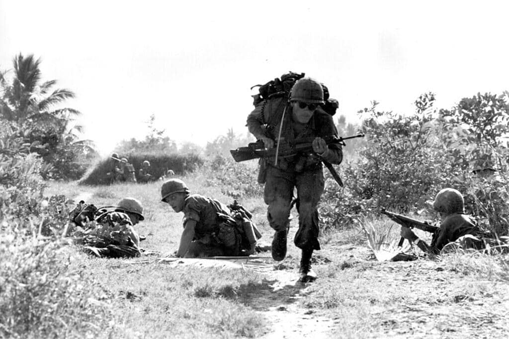 vietnam+war+sniper | Vietnam War 1967 - U.S. SNIPER FIRE